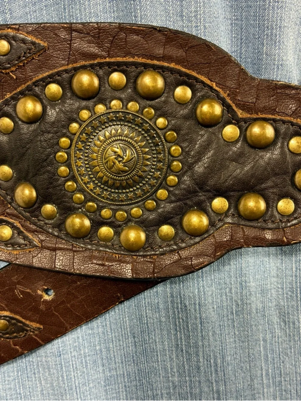 Chicos Womens belt Sz S Brown Genuine Leather Studded patchwork Brass Accents